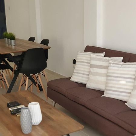Central Gem - 10 Min Walk To The Sea, Harbor And Mall Paphos Exterior foto