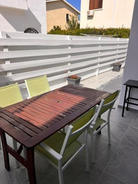 Central Gem - 10 Min Walk To The Sea, Harbor And Mall Paphos Exterior foto